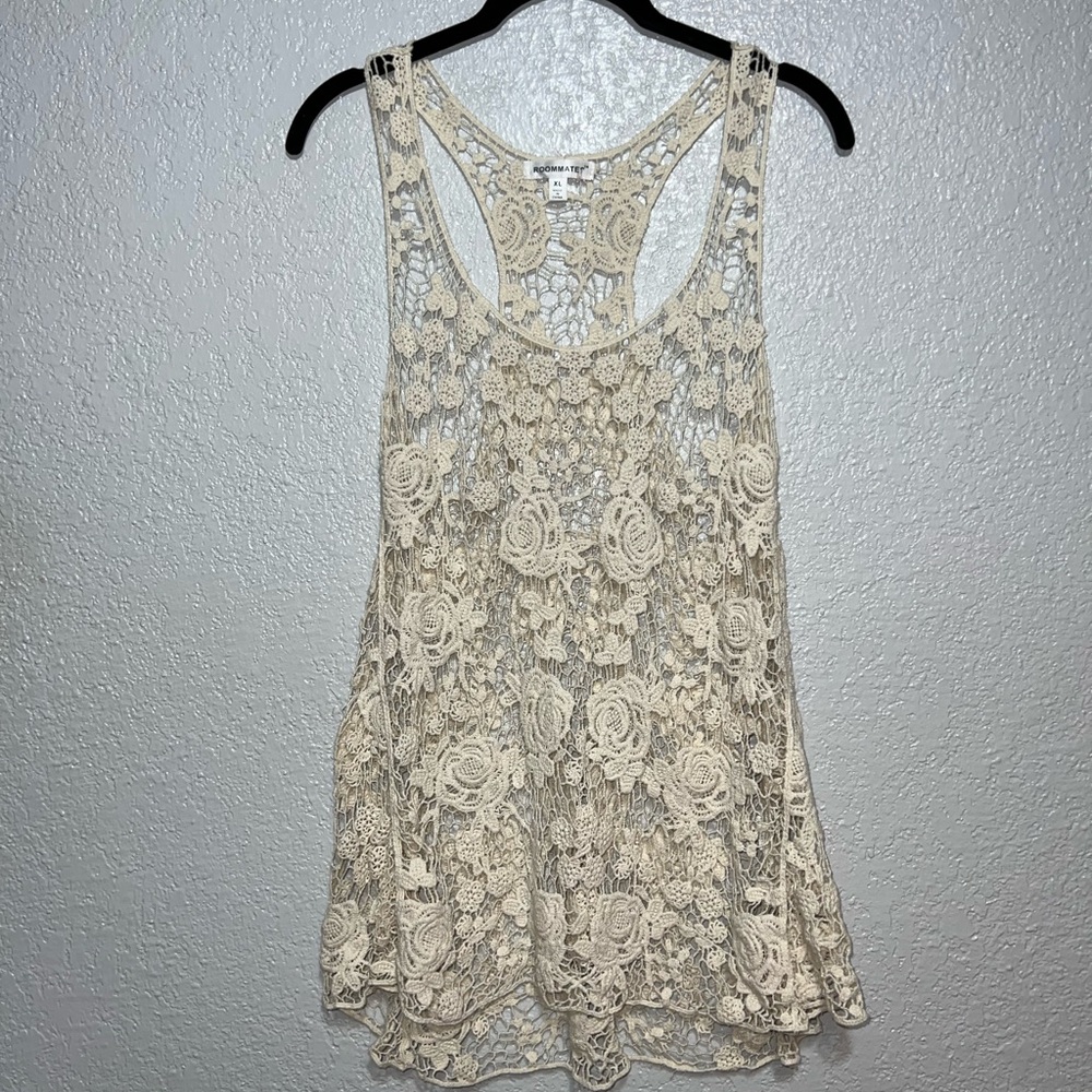 Knit crochet tank top with flower details